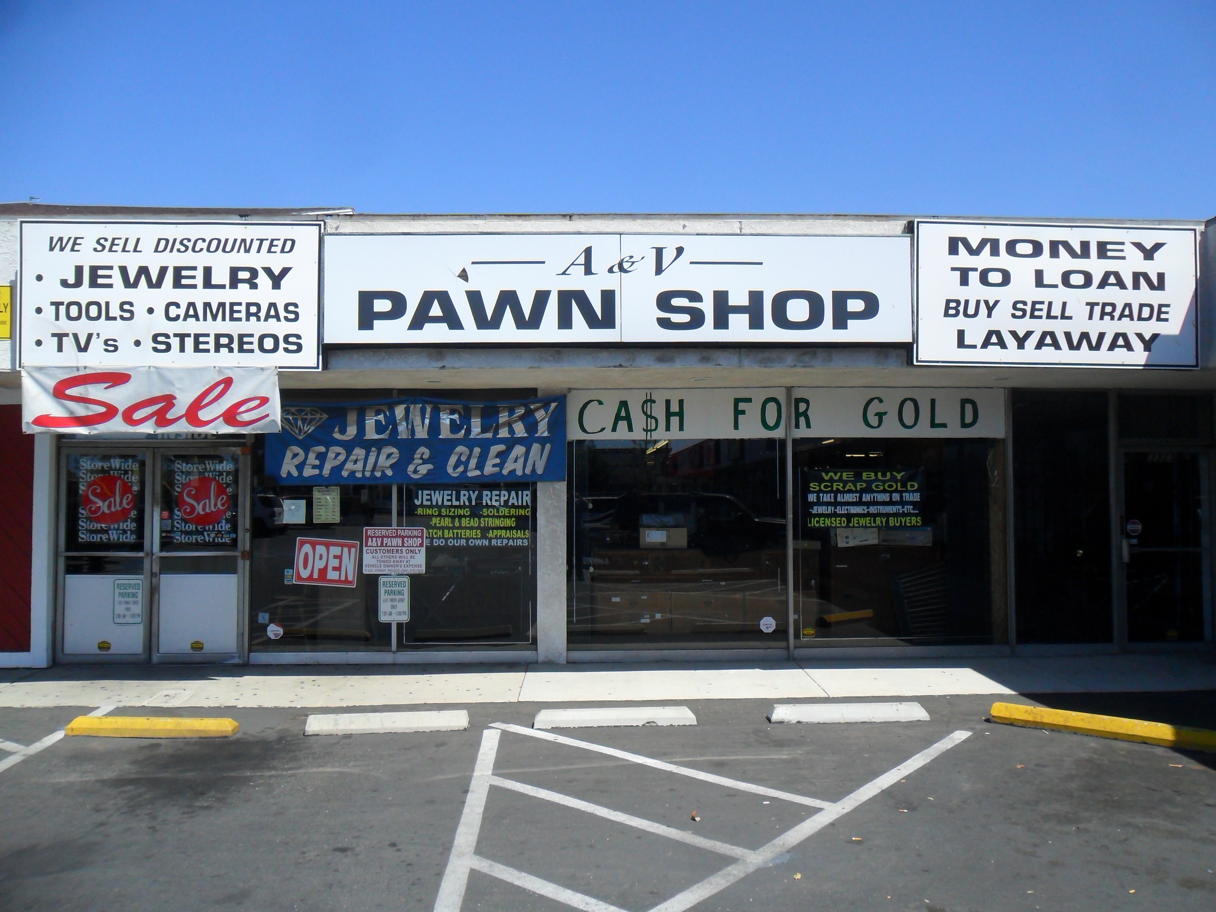 24 Hour Pawn Shop - thhomkd