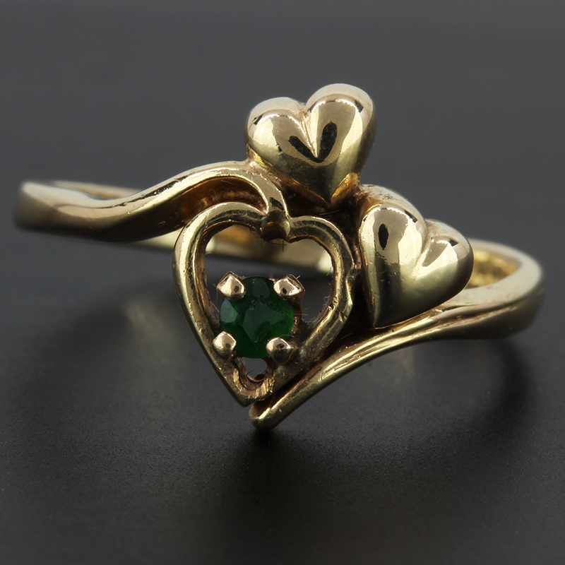 14K Yellow Gold and Emerald Heart Hearts Anniversary Birthstone