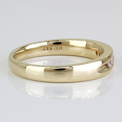 14k Yellow Gold Mens 5-Diamond Wedding Band Ring - Image 3