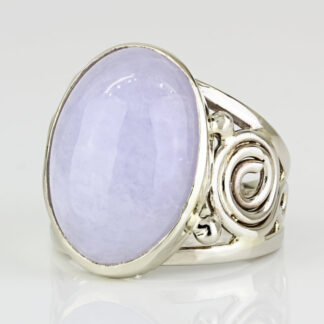 Vintage 14k White Gold Oval Cabochon Lavender Jade Anniversary Scroll Ring