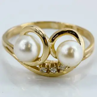 14k Yellow Gold Two Pearl & Diamond Ring