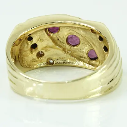 Vintage 14k Yellow Gold Ruby & Diamond Wedding / Anniversary Band Ring - Image 3