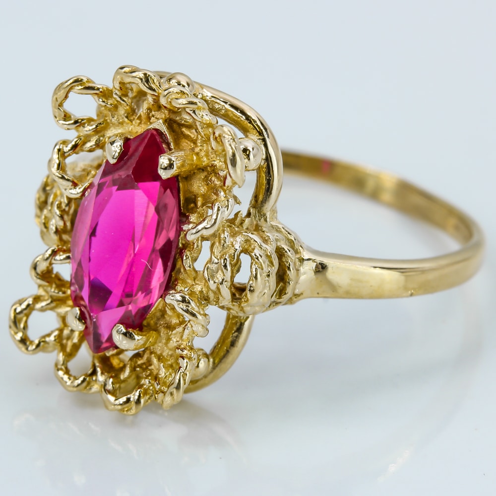 10 Karat Gold Red Stone Ring A V Pawn
