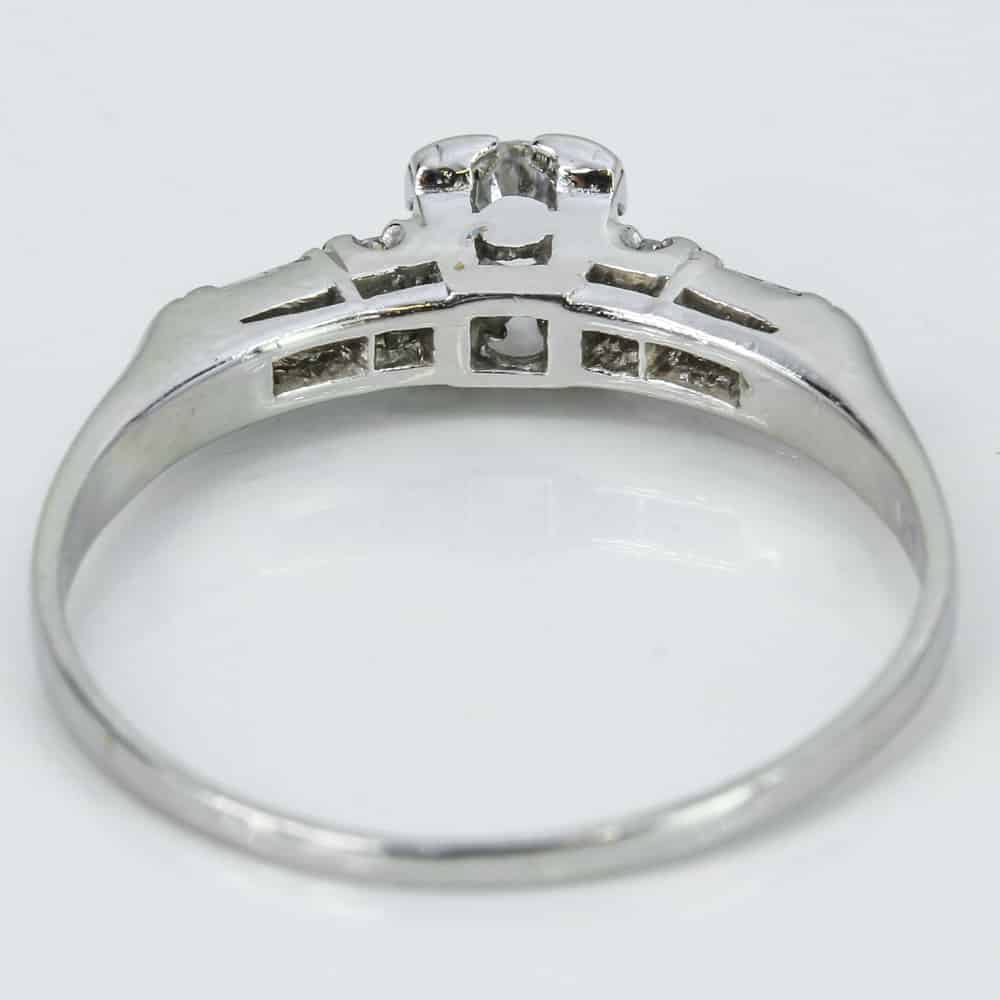 .900 Platinum Diamond Ring - A&V Pawn