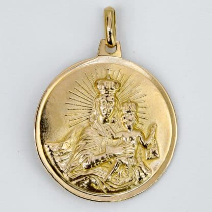 18k Gold Jesus Pendant - Image 2