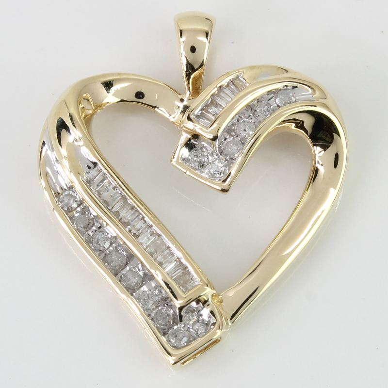 10k Gold Diamond Heart Pendant A V Pawn