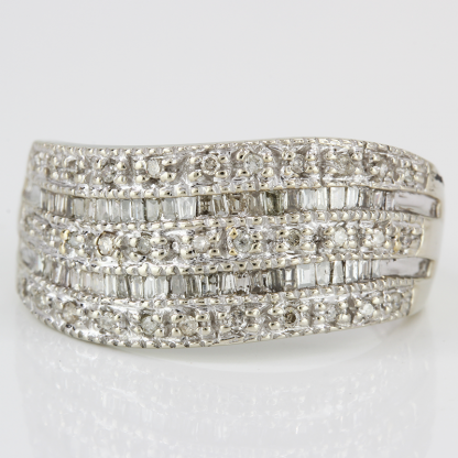 10k Gold Baguette Diamond Band Ring - Image 4