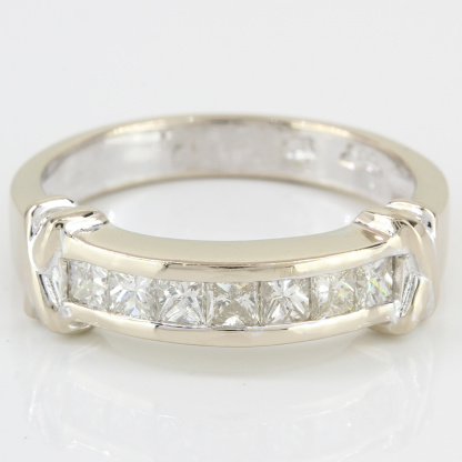 18k White Gold Princess-Cut Diamond Wedding Band Ring