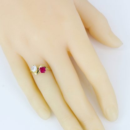 10k Gold Cubic Zirconia & Synth Ruby Ring - Image 7