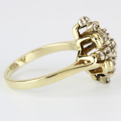 Vintage 14k Gold Diamond Cluster Ring - Image 4