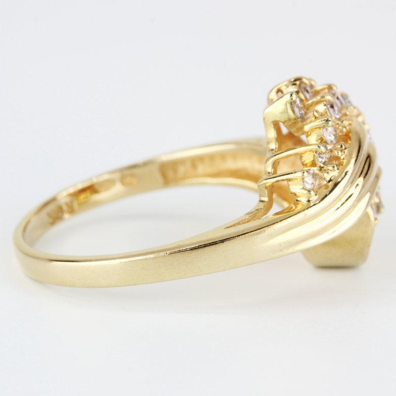 Vintage 14k Gold Diamond Swirl Ring - A&V Pawn