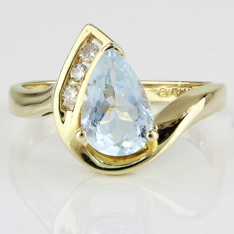 Aquamarine 10k gold deals ring