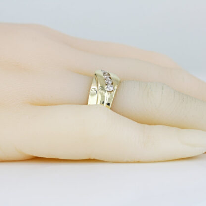 14k Yellow Gold 5-Diamond Wedding Band Ring - Image 7