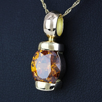 18k Yellow Gold Synthetic Orange Gemstone Charm Pendant - Image 2