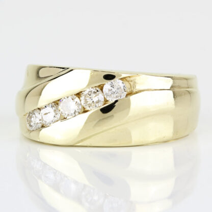 14k Yellow Gold 5-Diamond Wedding Band Ring - Image 3