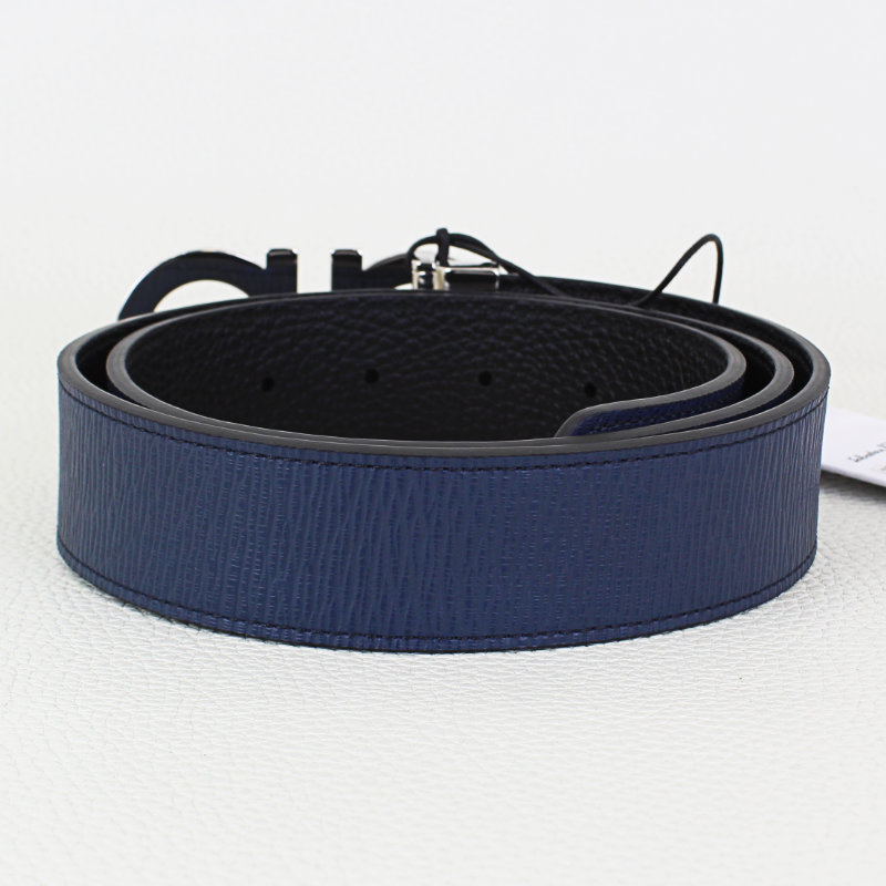 SALVATORE FERRAGAMO - Navy Blue Block Gancini Buckle Leather Belt - 36 –  Luxe Hanger