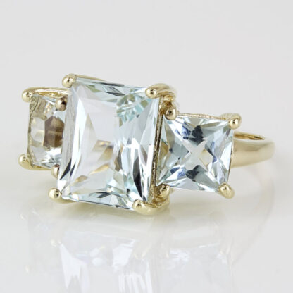 14k Yellow Gold Emerald + Princess-cut Aquamarine Anniversary Cocktail Ring - Image 3