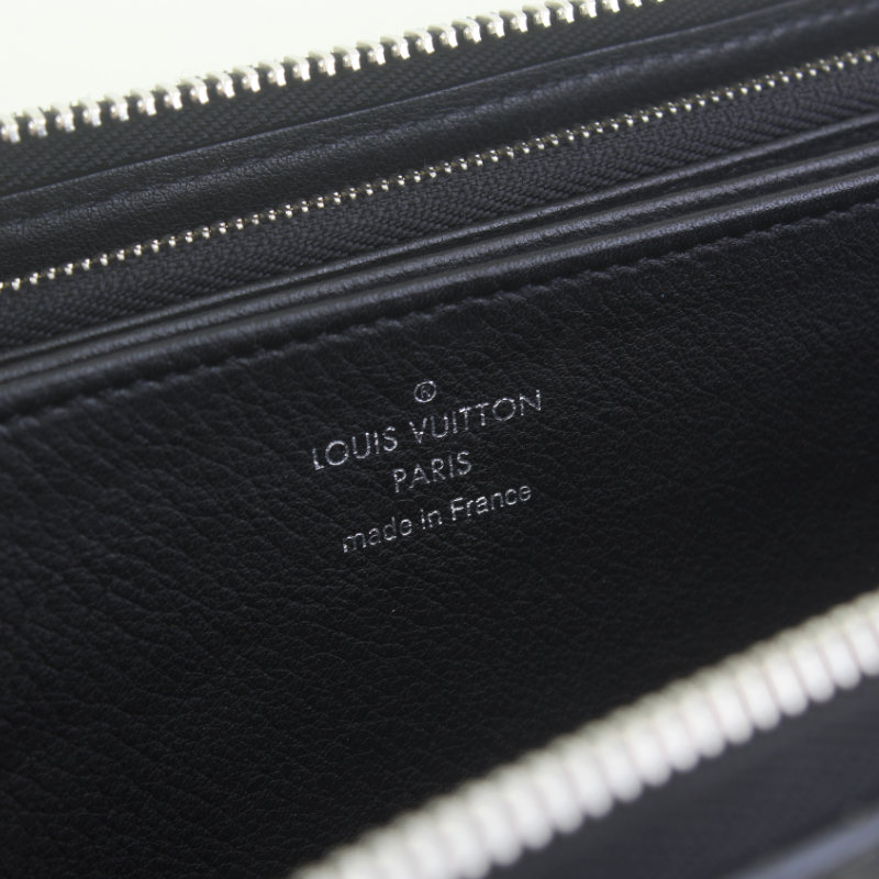 Louis Vuitton Zippy Wallet Black Mahina