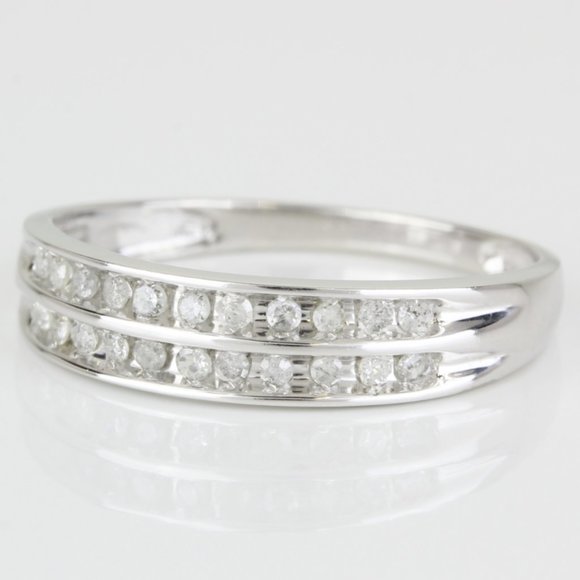10k White Gold Two Row Diamond Wedding Band Ring