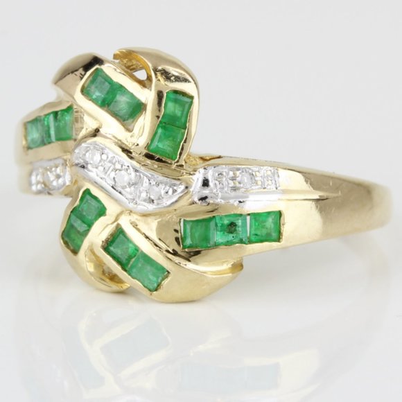 Vintage 14k Yellow Gold Ribbon Emerald and Diamond Anniversary / Cocktail Ring