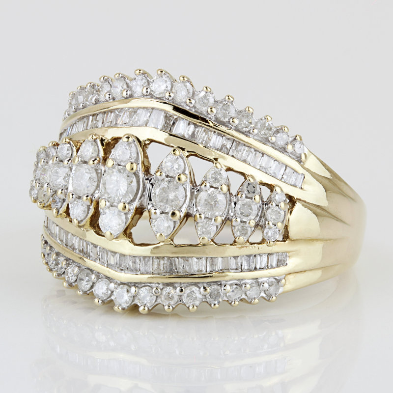 10k Yellow Gold Round & Baguette Diamond Cocktail / Anniversary Band Ring