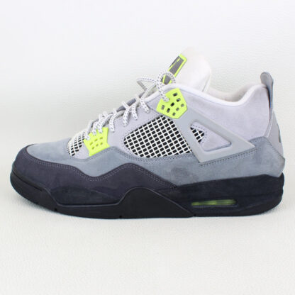 Jordan 4 Retro SE 95 Neon- Size 13 - Image 4