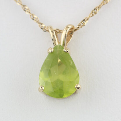 14K Yellow Gold Pear Shaped Peridot Pendant Charm