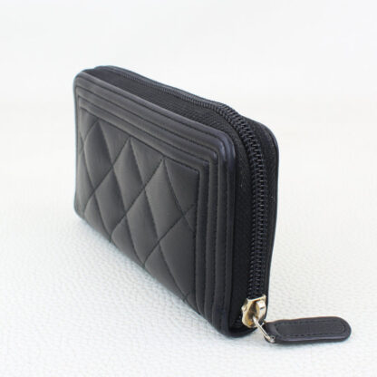 CHANEL Small Boy Zipped Wallet in Dustbag- Black - Image 4