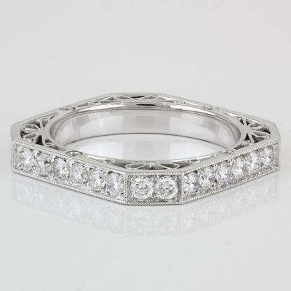 La Reina 18KWG Diamond Art Deco Octagonal Filigree Band Ring - Image 3