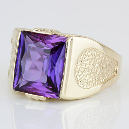 Vintage Men's 10KYG Purple Lab-Created Sapphire Cocktail/ Statement Ring - Image 2