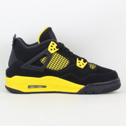 Jordan 4 Retro Thunder (2023) (GS) - Size 6.5Y - Image 3