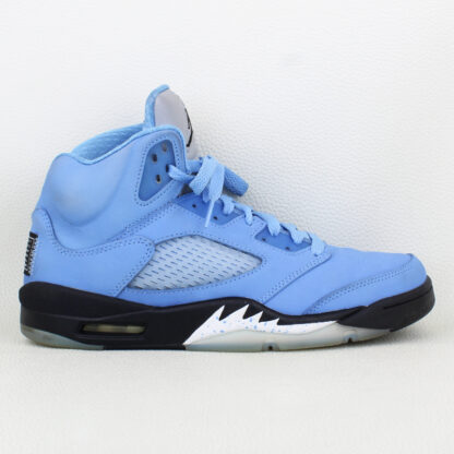 Jordan 5 Retro UNC University Blue - Size 8.5M