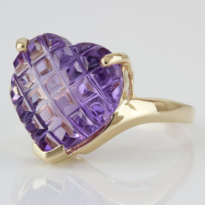 14KYG Heart Shaped Checkerboard Amethyst Ring Birthstone Anniversary - Image 2