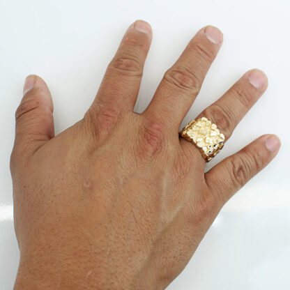 Large 14k Yellow Gold Diamond-Cut High Polish Wide Nugget Ring - Image 7