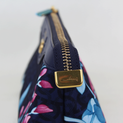 Salvatore Ferragamo Davis Floral Cosmetic Bag w/Original Box - Image 5