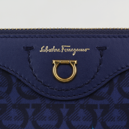 Salvatore Ferragamo Davis Floral Cosmetic Bag w/Original Box - Image 6