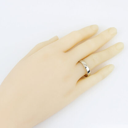 14K White Gold Plain Wedding Band Ring - Image 4