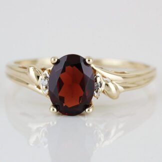 10K Yellow Gold Oval Garnet w/ Diamond Accents Ring
