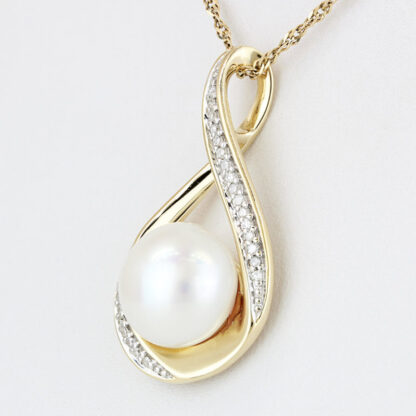 14KYG Cultured Pearl Diamond Pendant Infinity Loop Design Elegant Gift - Image 2