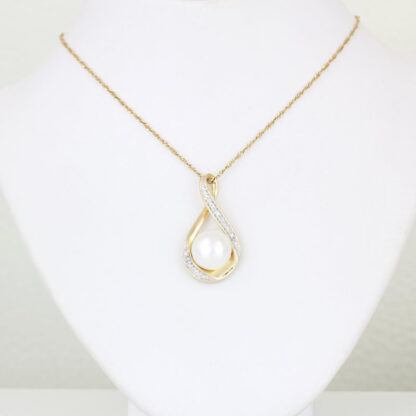 14KYG Cultured Pearl Diamond Pendant Infinity Loop Design Elegant Gift - Image 4