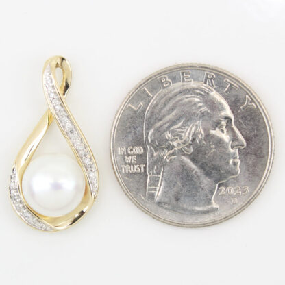 14KYG Cultured Pearl Diamond Pendant Infinity Loop Design Elegant Gift - Image 5