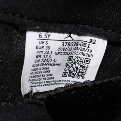 Jordan 11 Retro Playoffs Bred 2019 (GS) - Size 6.5Y - Image 7