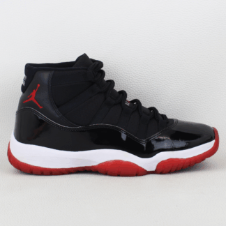 Jordan 11 Retro Playoffs Bred 2019 - Size 8.5M