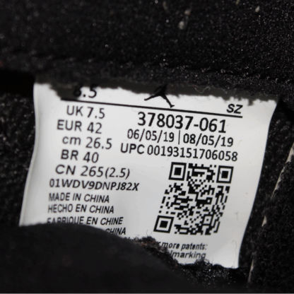 Jordan 11 Retro Playoffs Bred 2019 - Size 8.5M - Image 7
