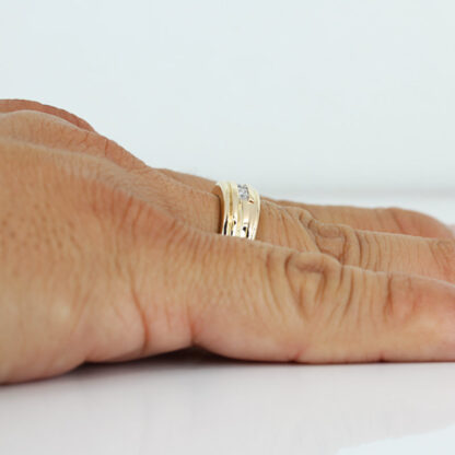 Men's 10KYG Diamond 3-Stone Wedding Ring Anniversary Band by AM-Gold - Image 4