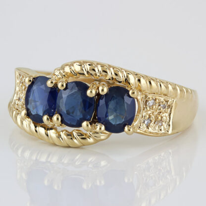 VINTAGE 14K GOLD BLUE SAPPHIRE DIAMOND 3-STONE RING BOLD STATEMENT GIFT ESTATE - Image 2