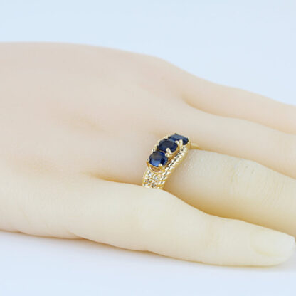 VINTAGE 14K GOLD BLUE SAPPHIRE DIAMOND 3-STONE RING BOLD STATEMENT GIFT ESTATE - Image 7