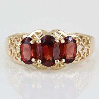 Vintage 10KYG Garnet Filigree Three Stone Anniversary/Cocktail Ring
