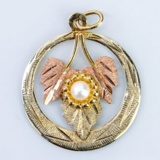 Vintage 10k Tri-Colored Pearl Leaves Circle Pendant Charm