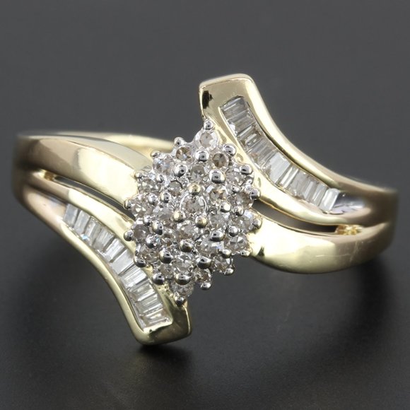 10K Yellow Gold Ladies Diamond Cluster Ring - Image 6